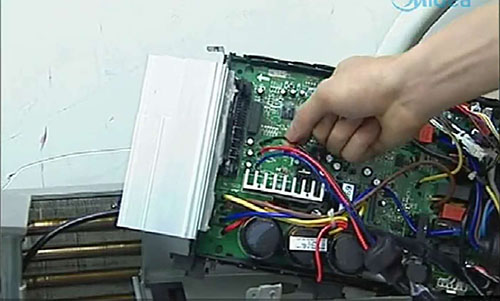 仙桃美的空调电话是多少